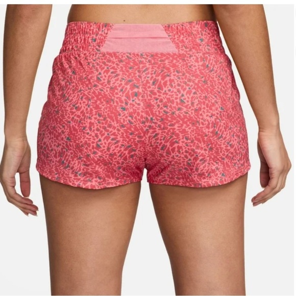 Nike Pink Athletic Shorts High-Waisted Relaxed Fit 3”dri fit loose fit - Picture 2 of 4